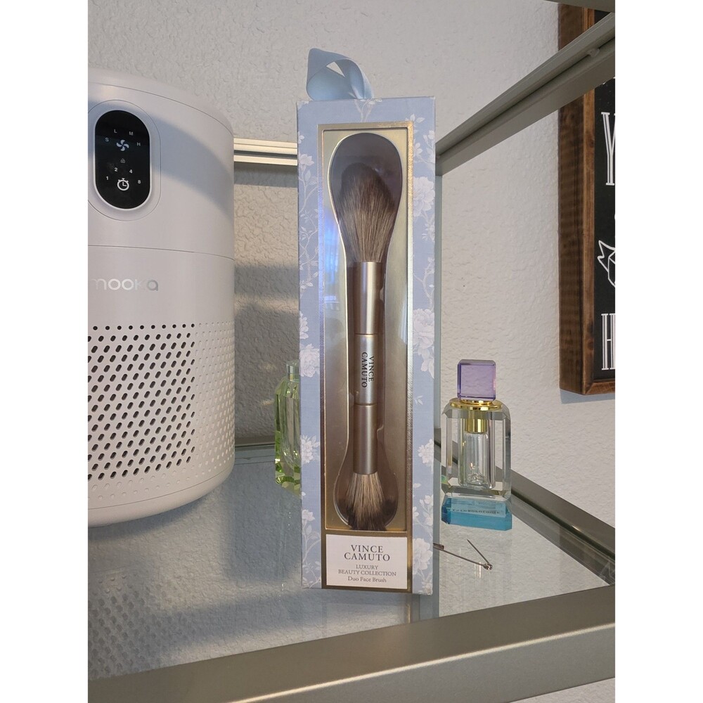 NIB Vince Camuto Duo Face Brush